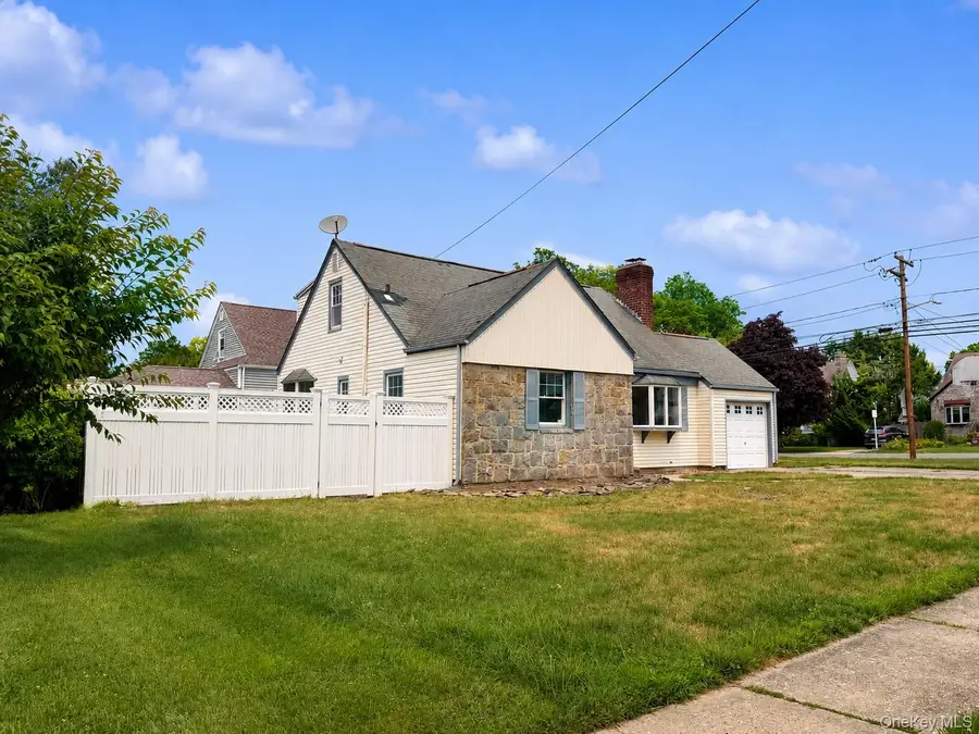 3385 Maplewood Drive S, Wantagh, NY 11793 - #2