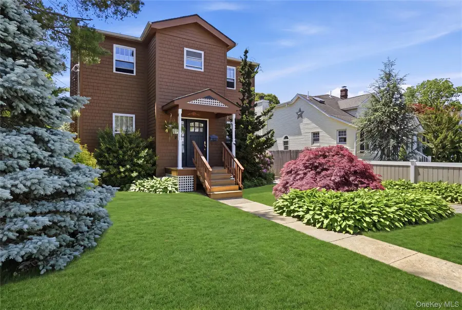 100 Elm Street, Islip, NY 11751 - #2