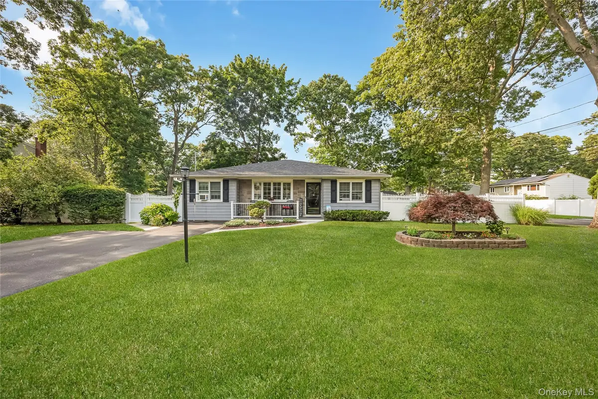 281 Thrift Street, Ronkonkoma, NY 11779 - #1