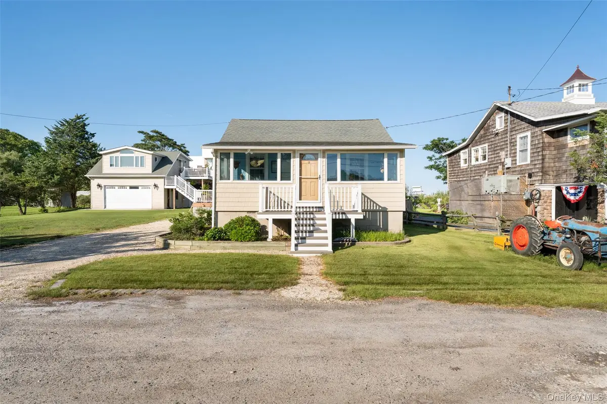 18 Beach, Laurel, NY 11948 - #1