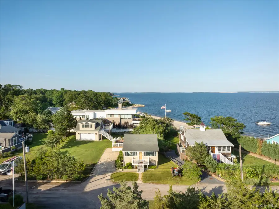 18 Beach, Laurel, NY 11948 - #3
