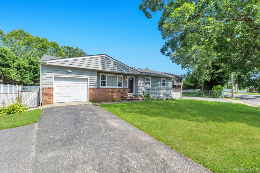 437 Commack Road, Islip, NY 11751 - #3