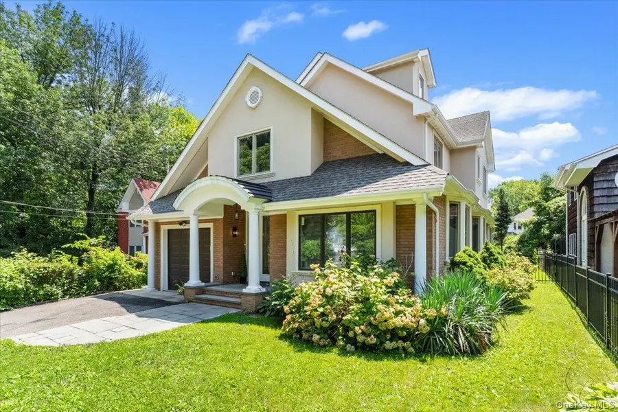 11A Forest Lane, Great Neck, NY 11024 - #3