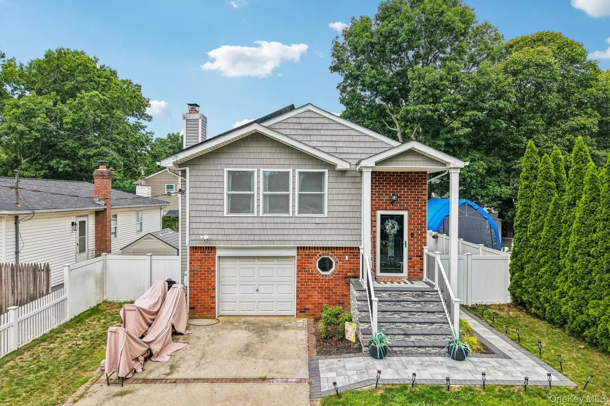 234 Buffalo Avenue, Medford, NY 11763 - #1