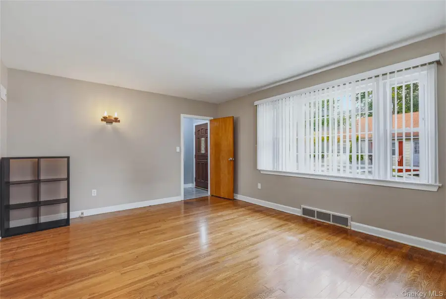 2 Hennessey Place, Poughkeepsie, NY 12601 - #2
