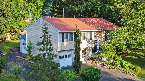 23 Hankin Loop, Poughkeepsie, NY 12601