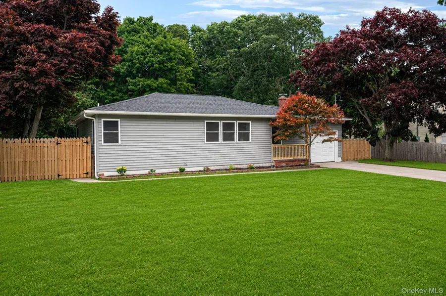 11 Mayfield, Mastic Beach, NY 11951 - #2