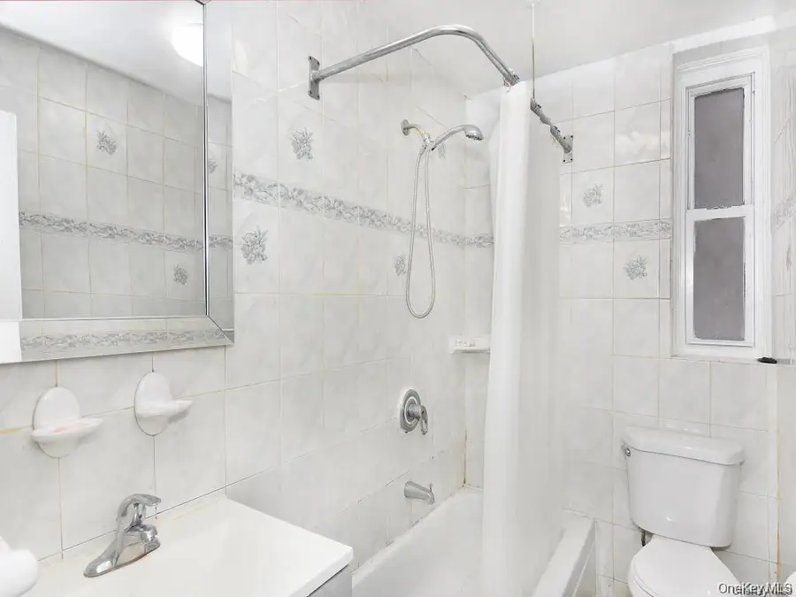 2191 Bolton St #3E, Bronx, NY 10462 - #2