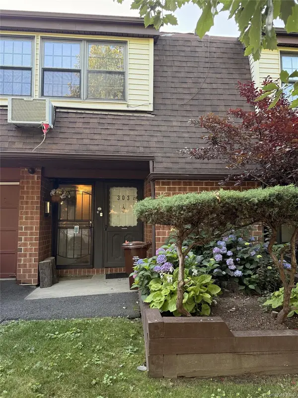 303 121st Street #116, College Point, NY 11356