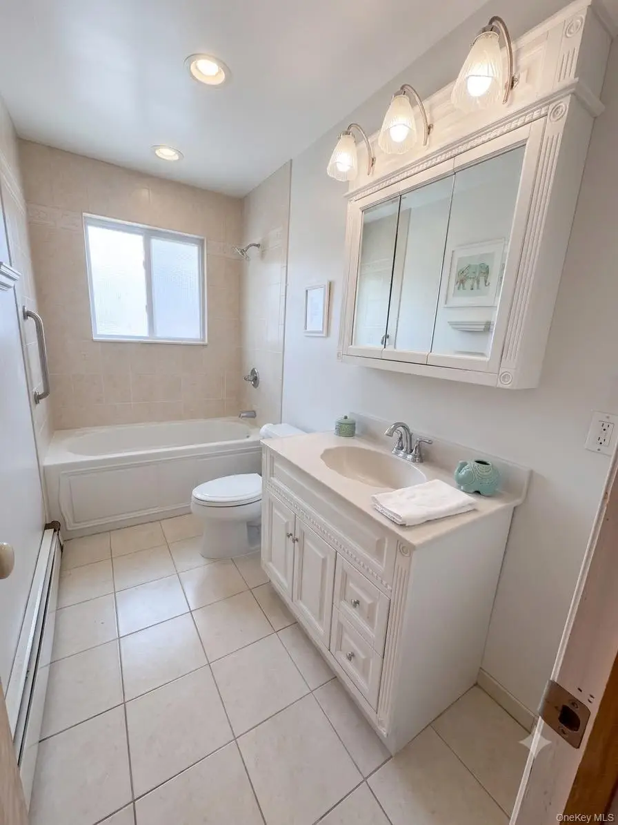73 Cherokee Avenue, West Islip, NY 11795 - #3