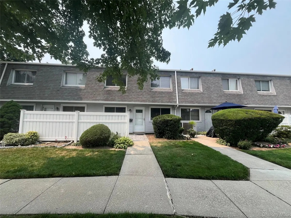 92 Storm Drive, Holtsville, NY 11742 - #1