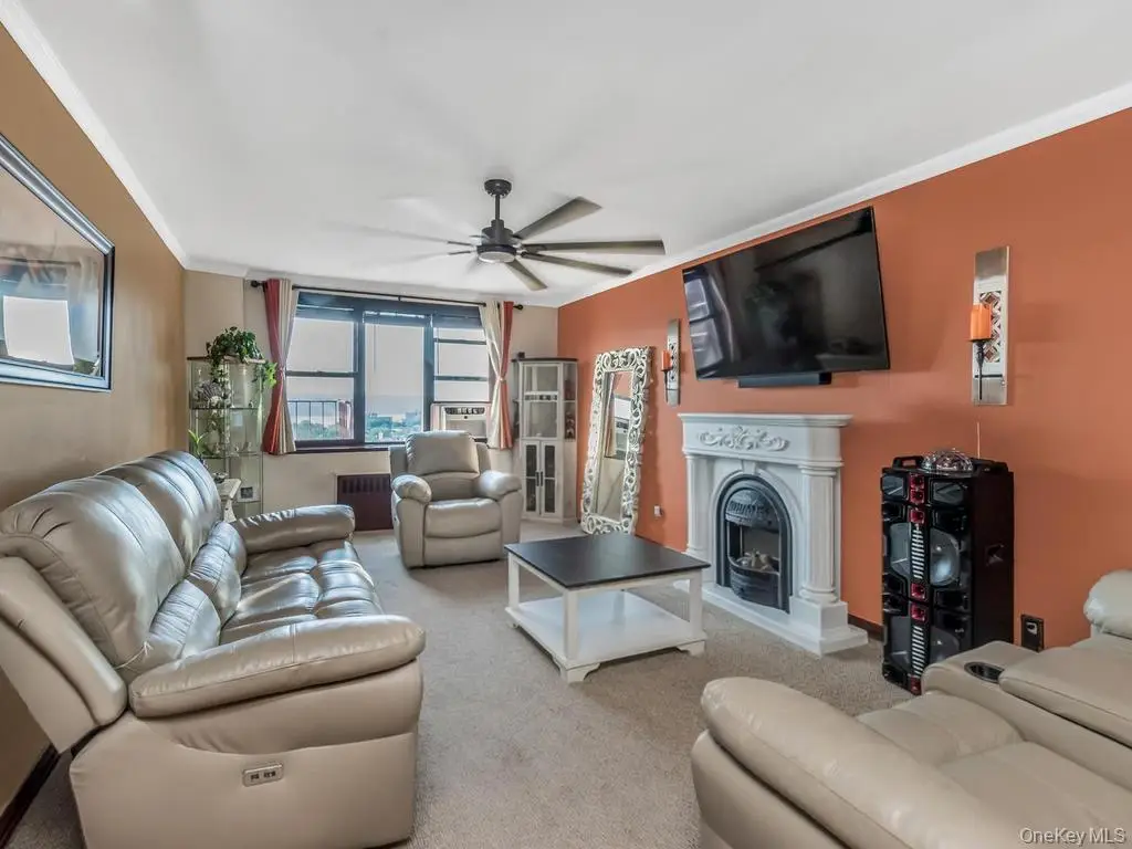 480 Riverdale Avenue #6H, Yonkers, NY 10705 - #1