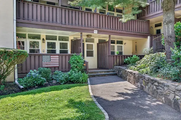 103 Wiltshire Road #D8, Scarsdale, NY 10583