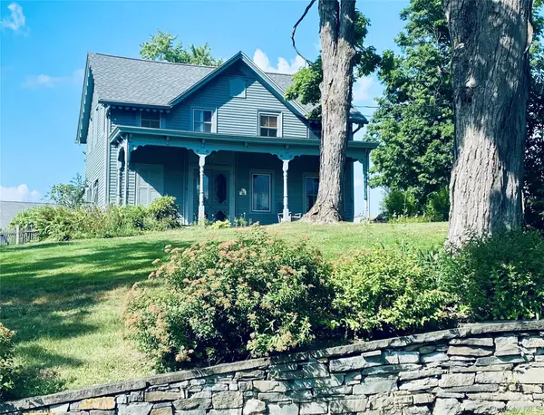 40 Young America Road, Germantown, NY 12526