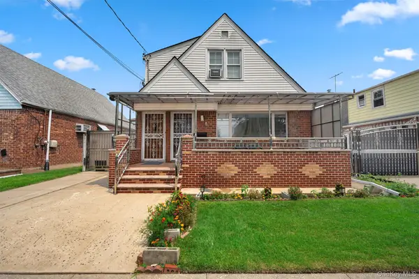 8811 Sabre Street, Bellerose Manor, NY 11427