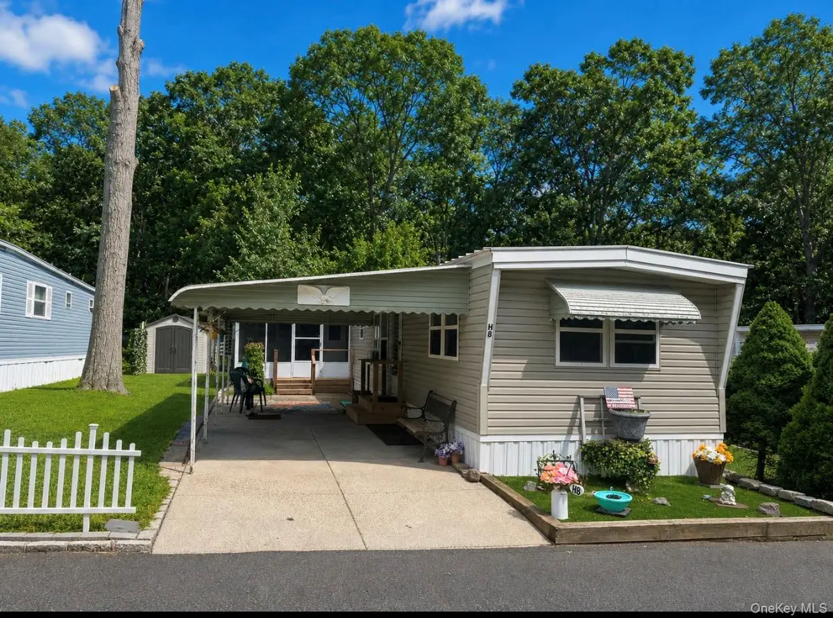 658-H8 Sound Avenue, Calverton, NY 11933 - #1