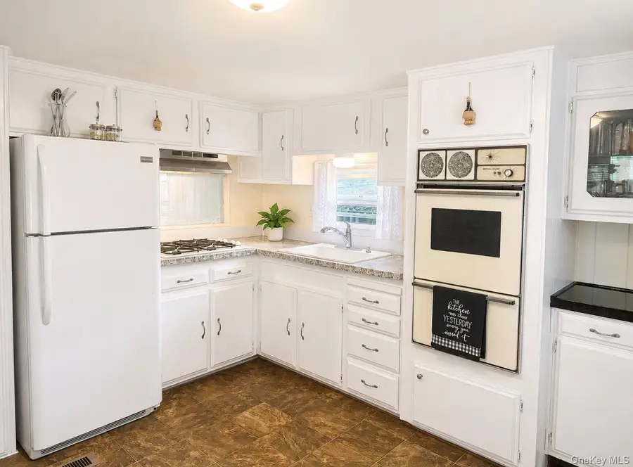 658-H8 Sound Avenue, Calverton, NY 11933 - #2