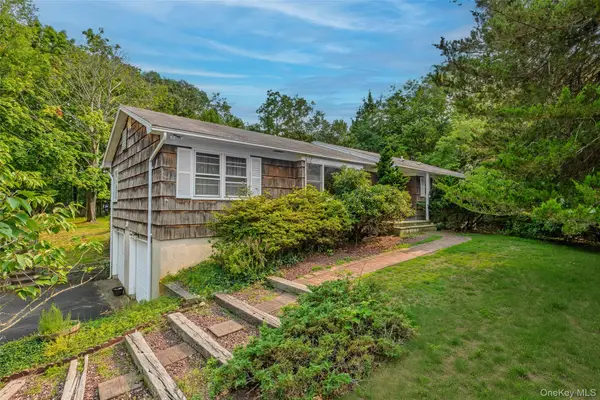20 Audubon Gate, Miller Place, NY 11764