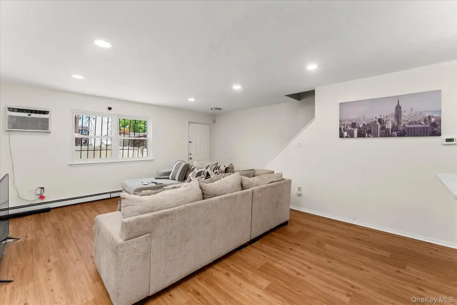 534 Warwick Street, Brooklyn, NY 11207 - #3
