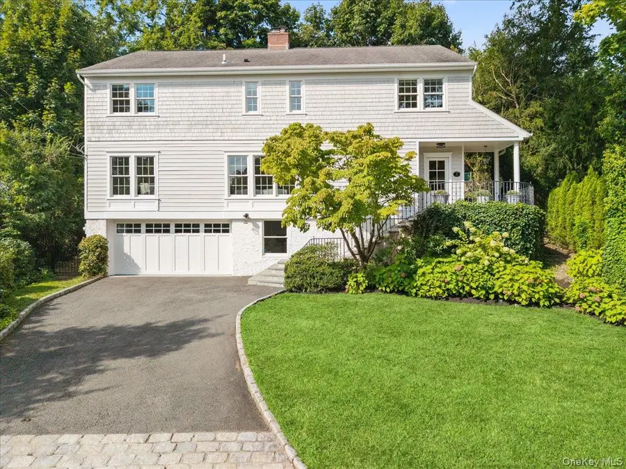 8 Lyons Place, Larchmont, NY 10538 - #2