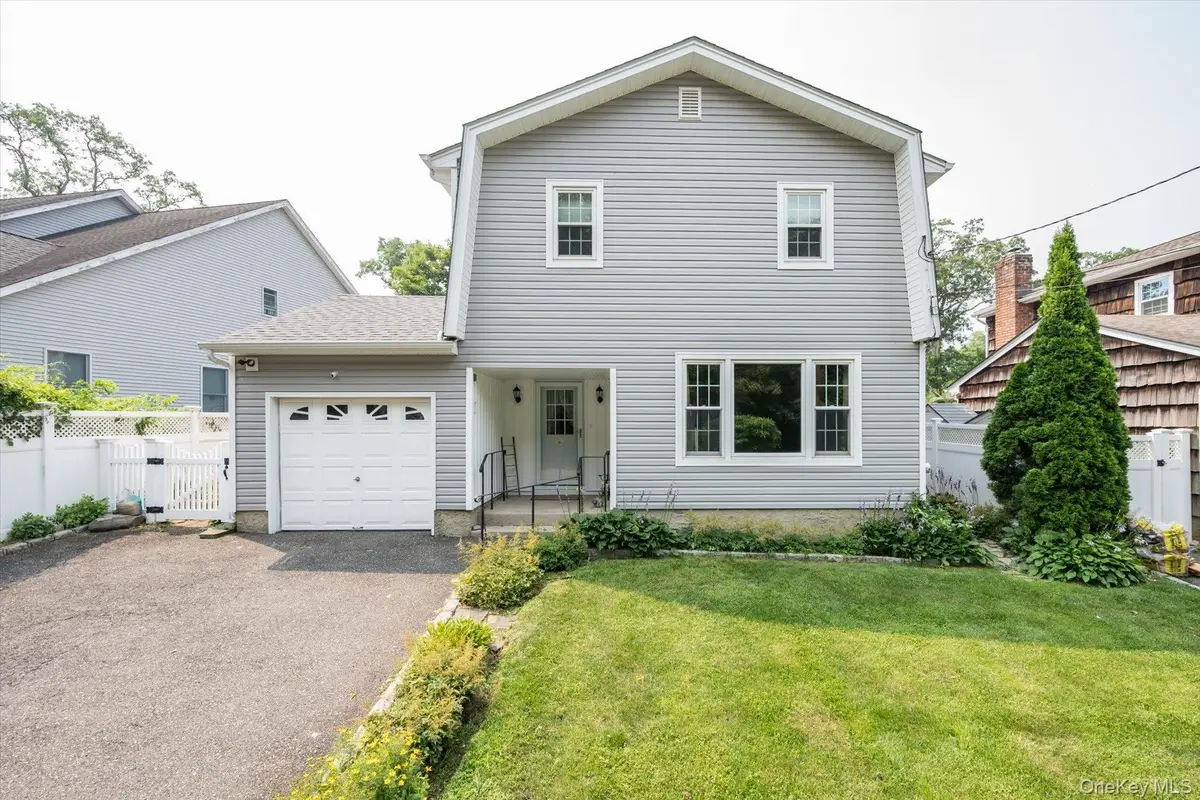 21 Vause Street, Northport, NY 11768 - #1
