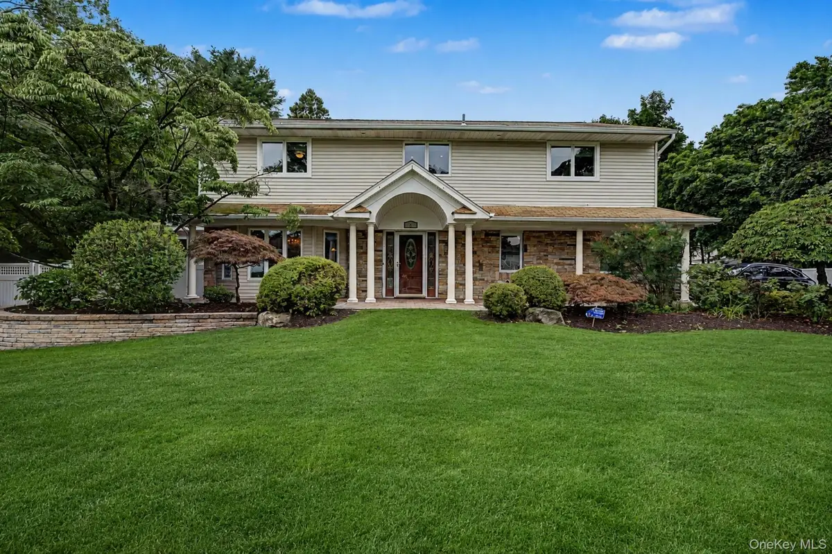 6 Field Daisy Lane, East Northport, NY 11731 - #1