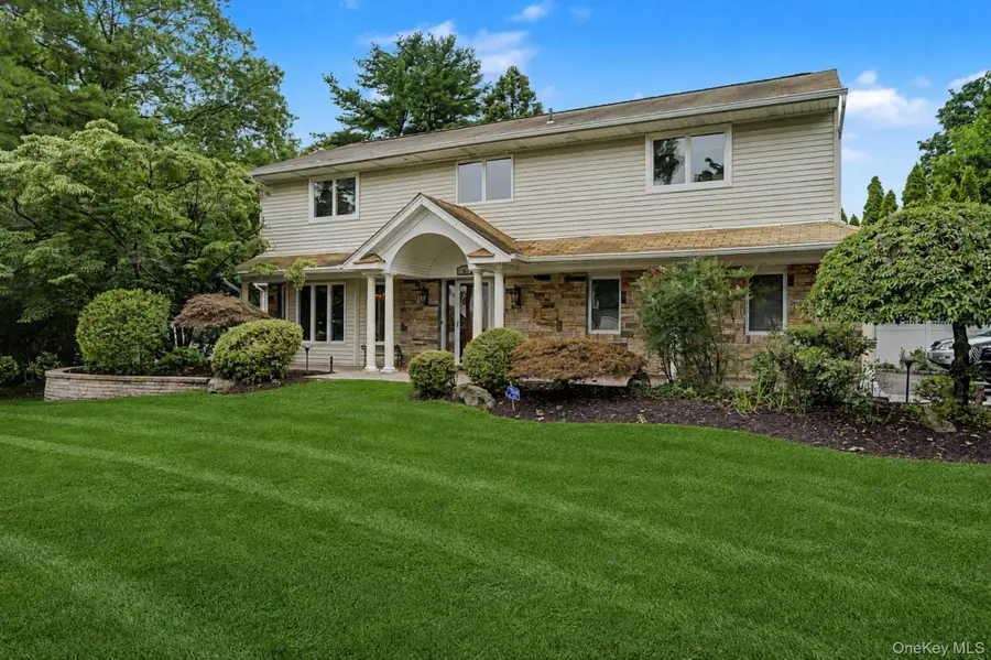 6 Field Daisy Lane, East Northport, NY 11731 - #2
