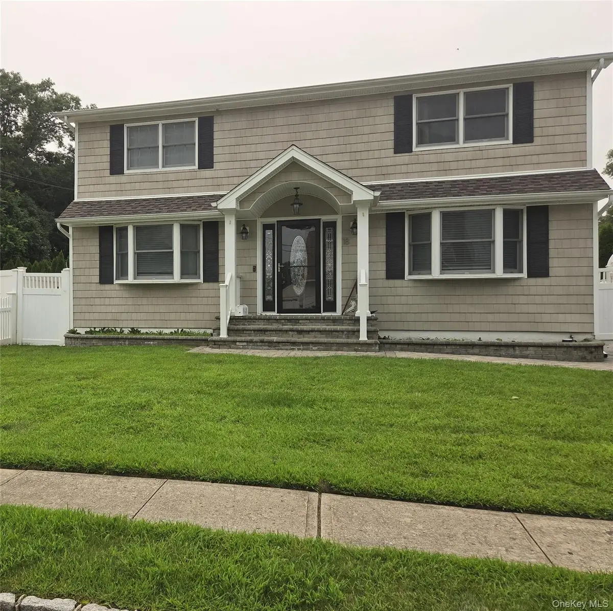18 Worden Place, West Babylon, NY 11704 - #1