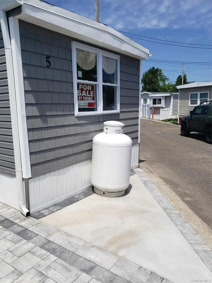 150 Main Street #5, Islip, NY 11751 - #2