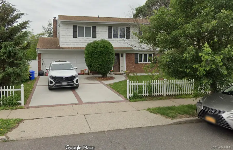 214 Park Avenue, New Hyde Park, NY 11040 - #2