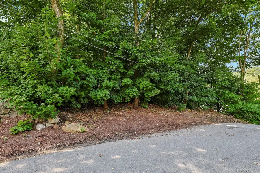 Worth Place, Hawthorne, NY 10532 - #3