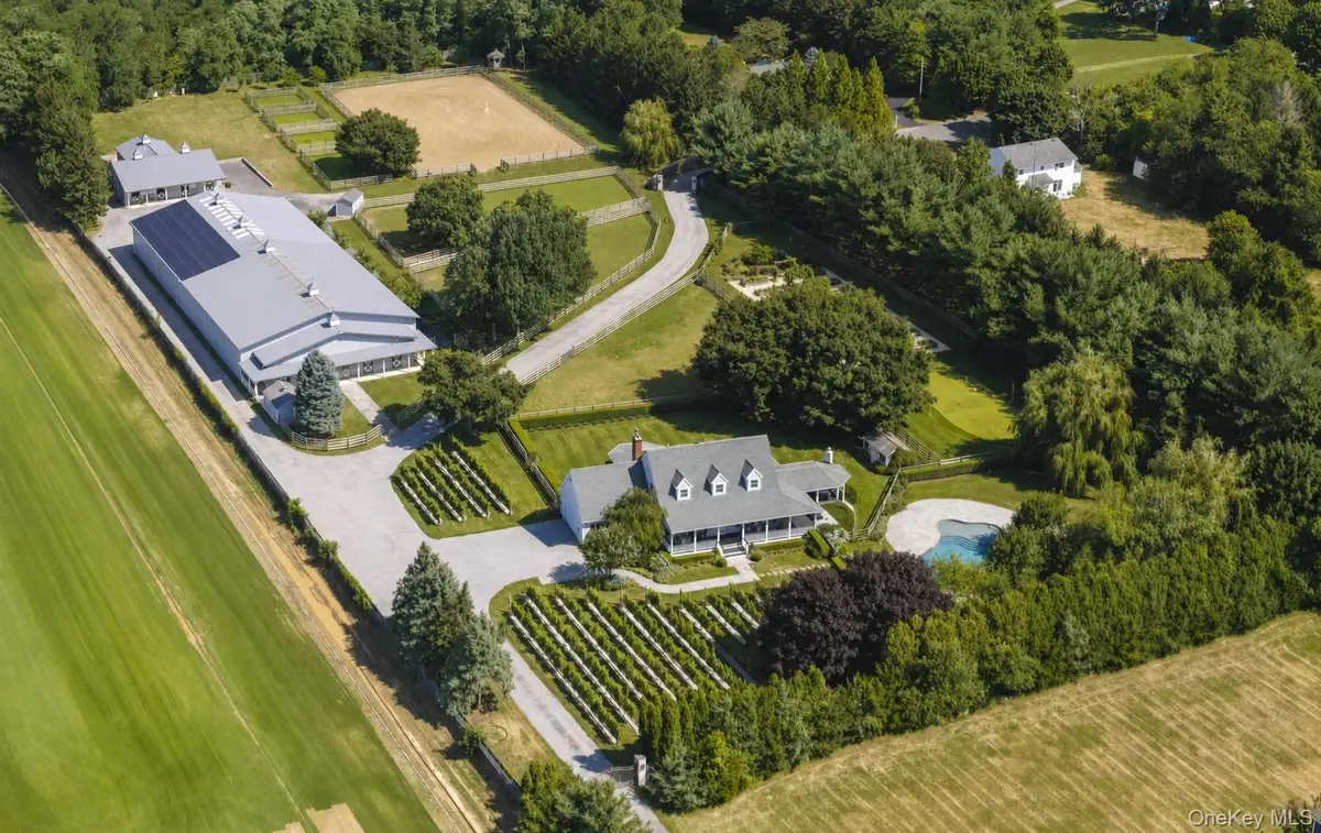 1810 Main Road, Jamesport, NY 11947 - #1
