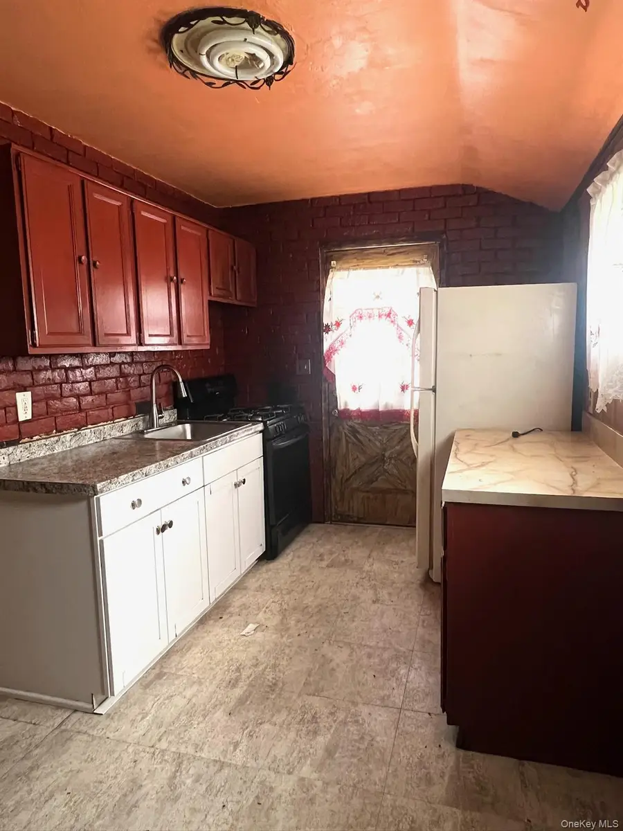 32 Cypress Street, Central Islip, NY 11722 - #2