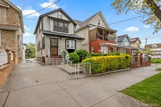 10257 189th Street, Hollis, NY 11423 - #2