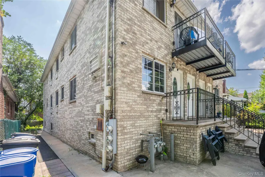 3115 Fenton Avenue, Bronx, NY 10469 - #2