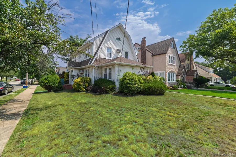 59 Hampton Road, Lynbrook, NY 11563 - #2