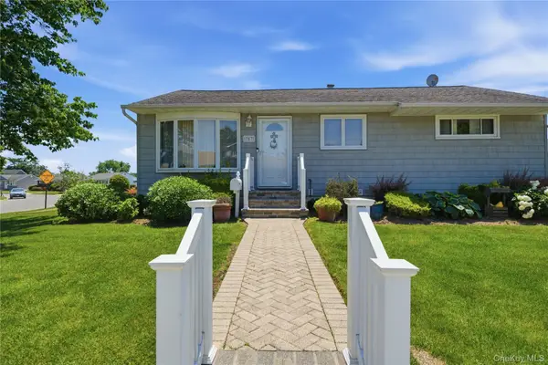 757 Anderson Avenue, Franklin Square, NY 11010