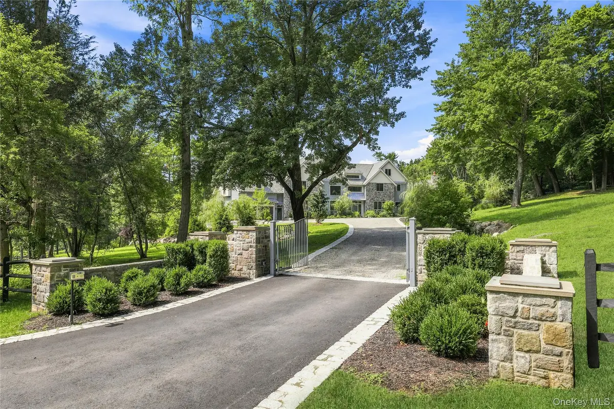 2 Barry Court, Katonah, NY 10536 - #1