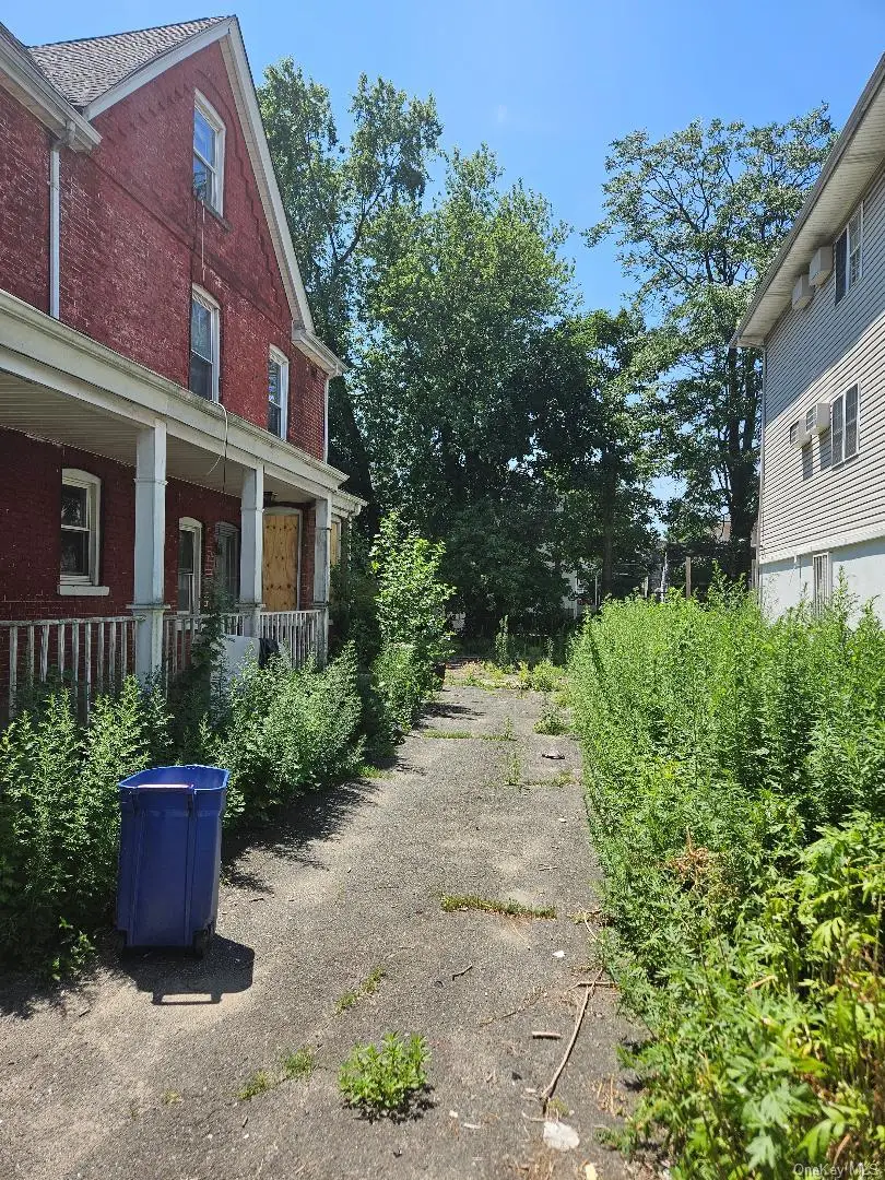 332 S 6th Avenue, Mount Vernon, NY 10550 - #3