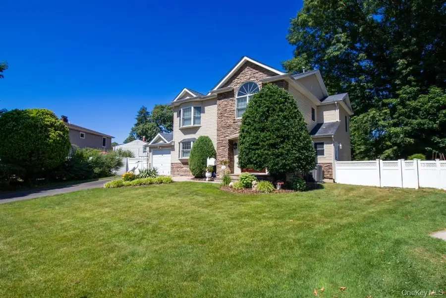 5 Hickory Lane, Roslyn Heights, NY 11577 - #2