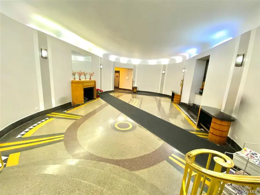 190 E Mosholu Parkway S #1J, Bronx, NY 10458 - #3