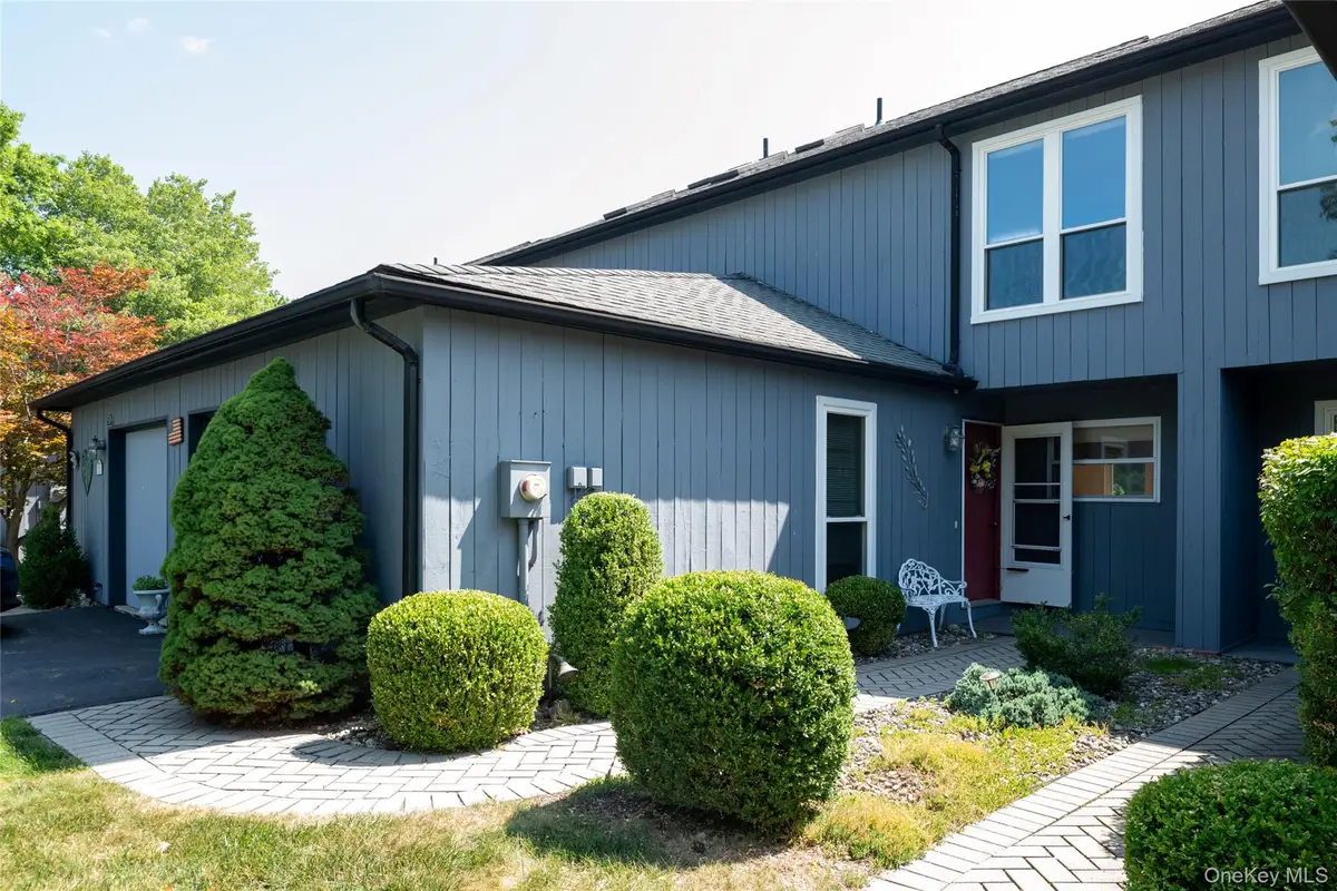 32 North Loop, Rhinebeck, NY 12572 - #1
