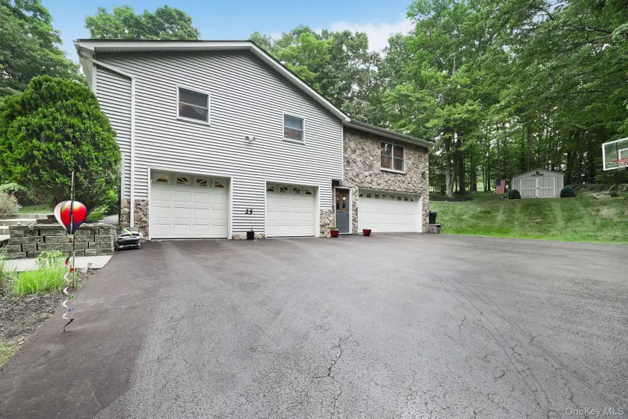 25 Cocoa Lane, Newburgh, NY 12550 - #3