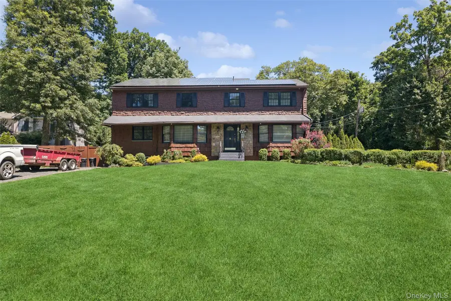 14 Loft Road, Smithtown, NY 11787 - #2