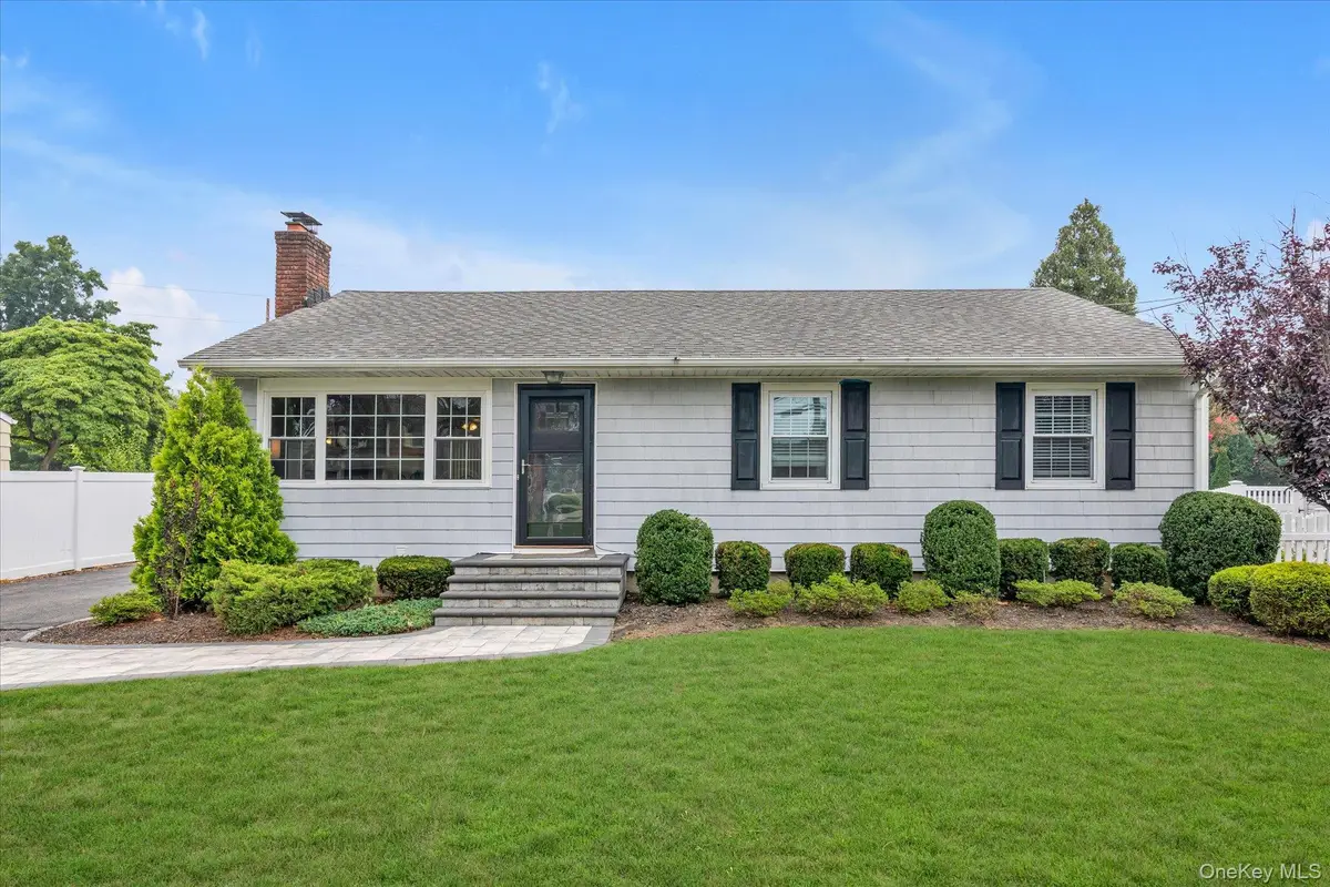 16 Verleye Avenue, East Northport, NY 11731 - #1