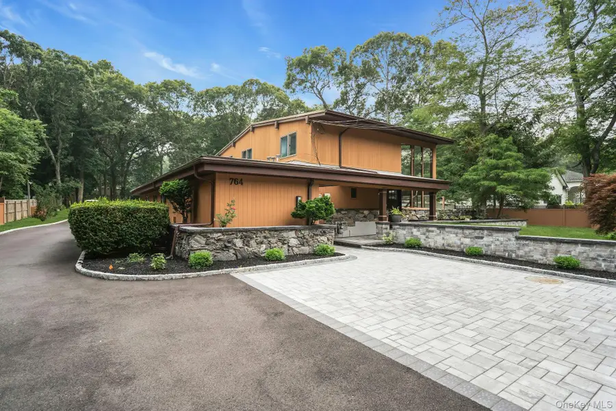 764 Vanderbilt Parkway, Dix Hills, NY 11746 - #2