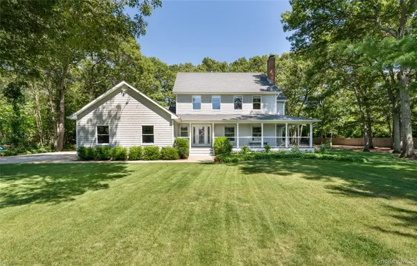 93 Chestnut Street, Mount Sinai, NY 11766