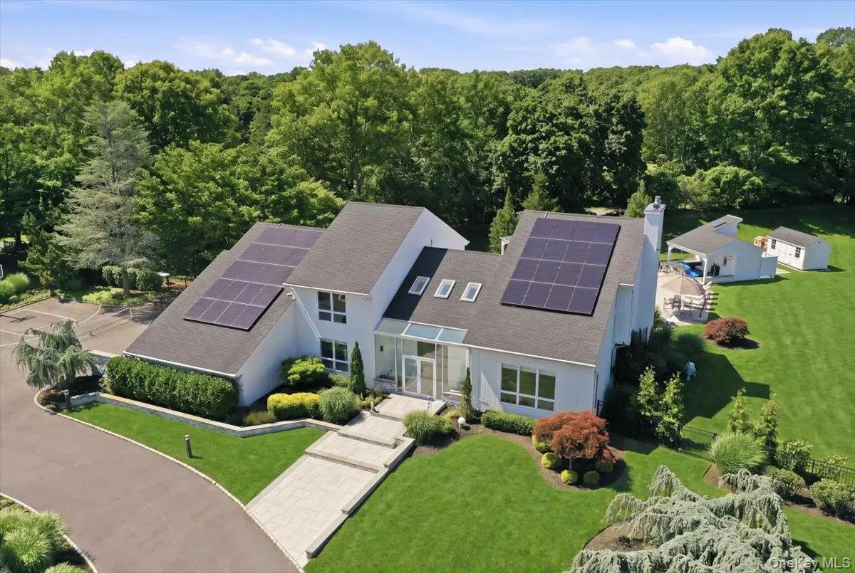5 Meadow Gate W, Saint James, NY 11780 - #1