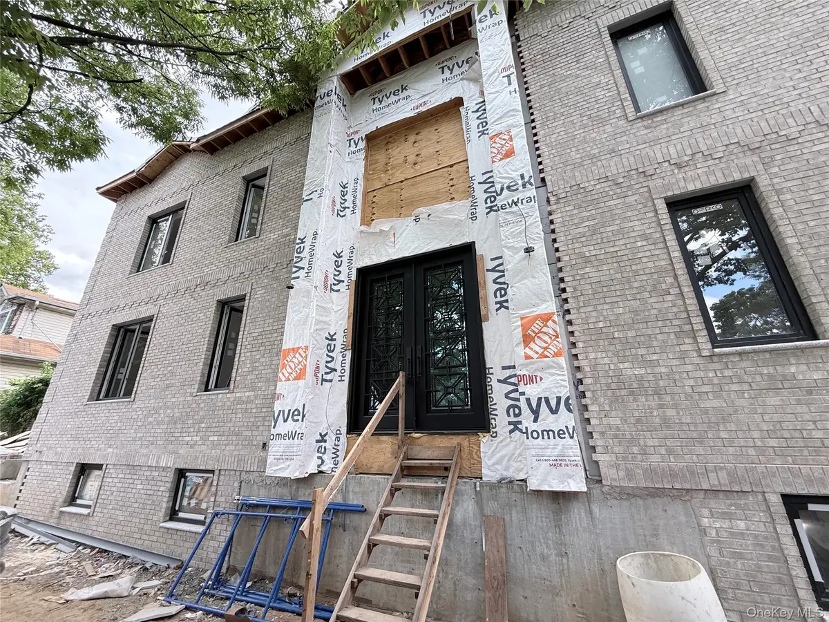 7829 160th Street, Fresh Meadows, NY 11366 - #1