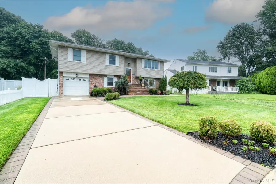 1352 Estelle Court, Seaford, NY 11783 - #2